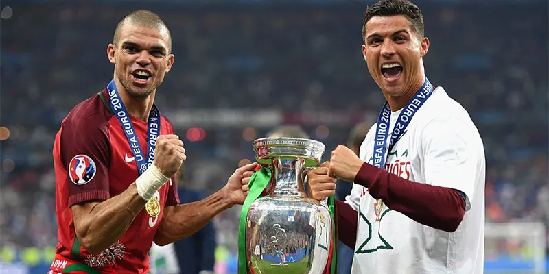 EURO 2016 là thành tích lẫy lừng nhất trong sự nghiệp cầu thủ của Pepe